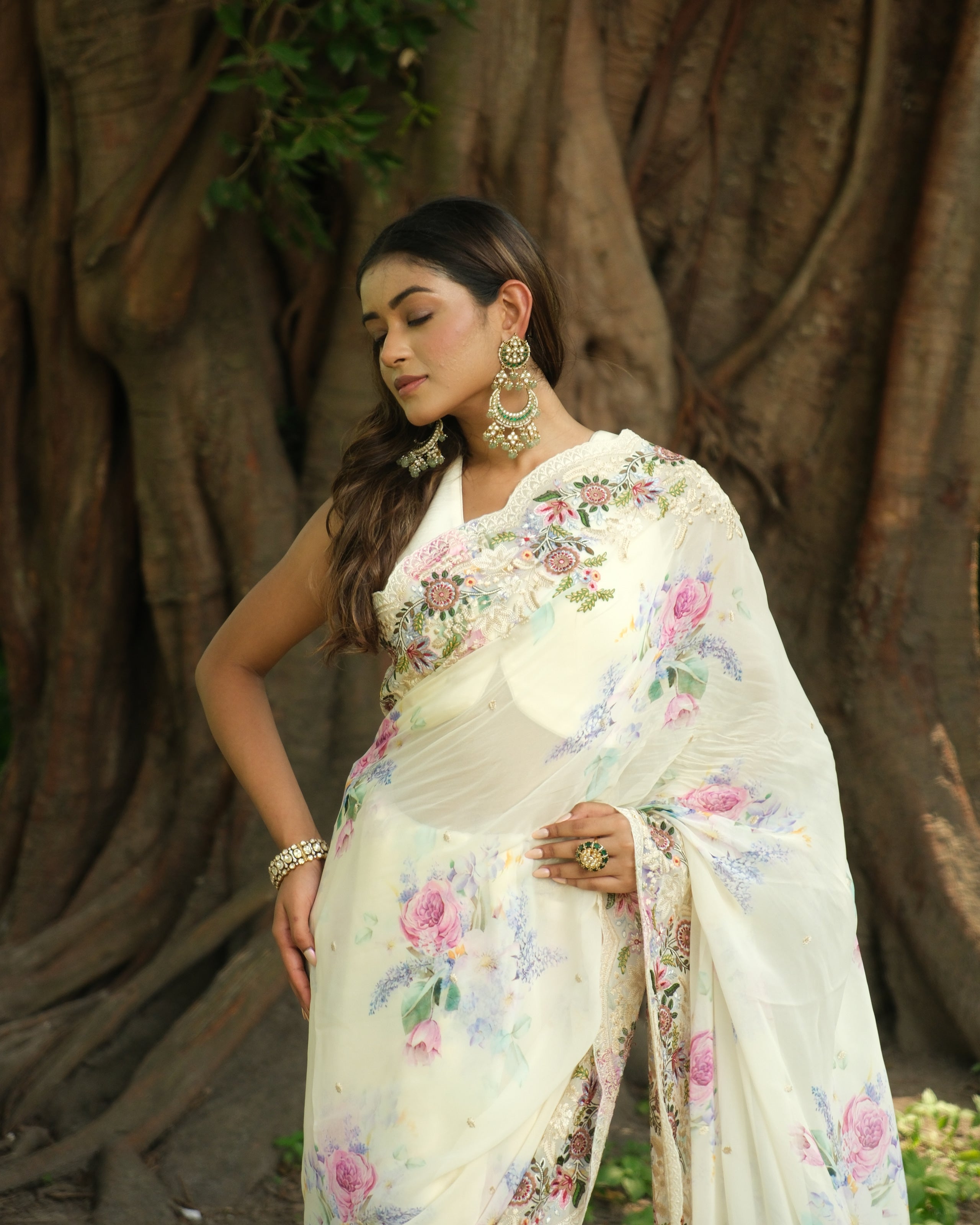 Ivory Georgette Digital Print and Threadwork Saree